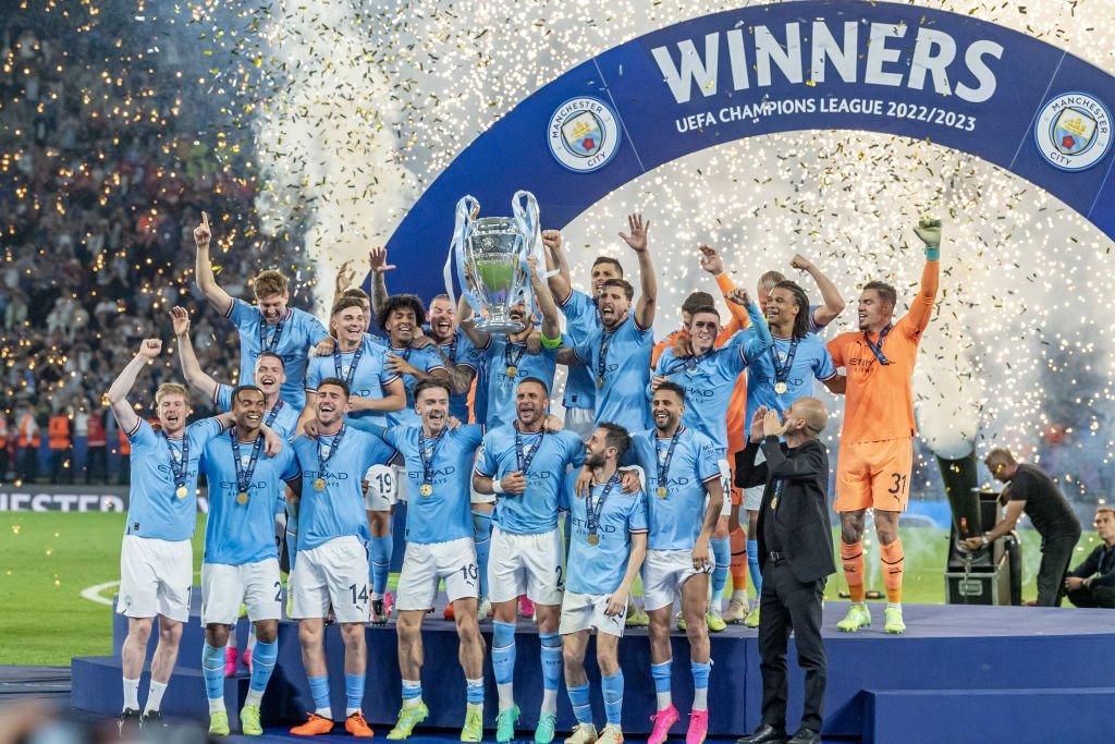 City raise trophy