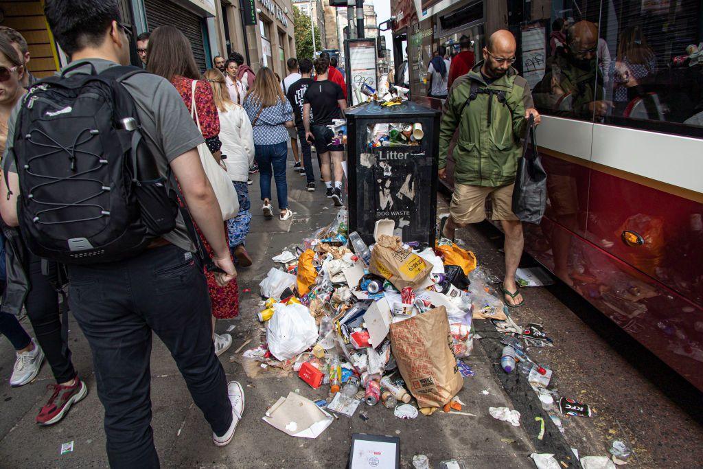 edinburgh overflowing bins