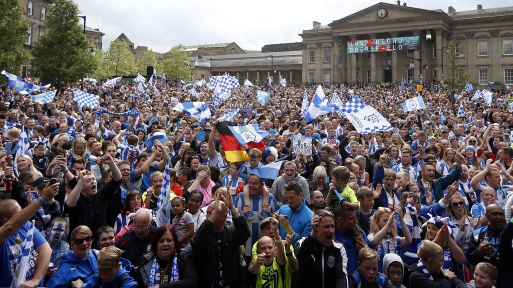 Huddersfield Town fans celebrate