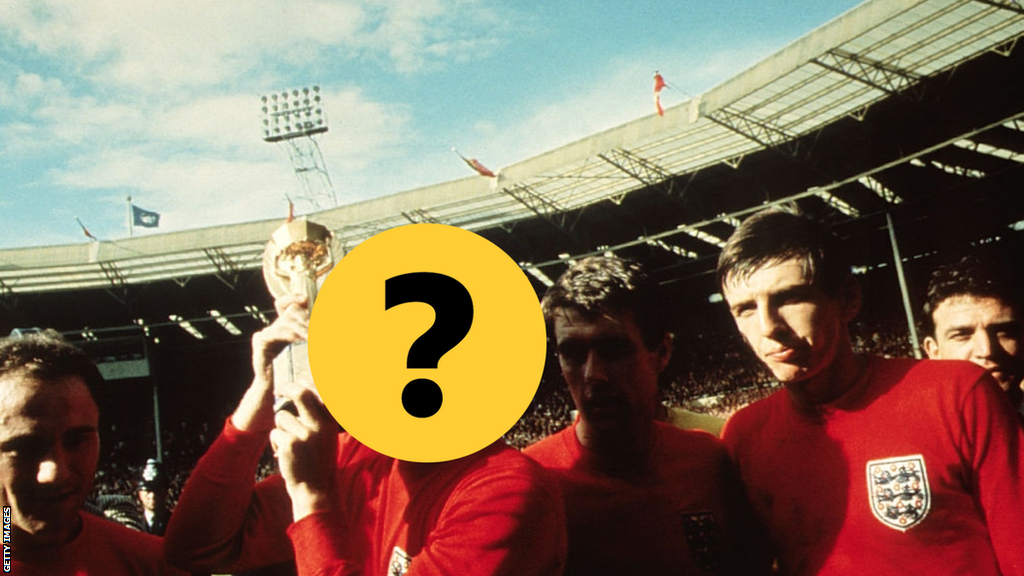 England players with the Jules Rimet Trophy in 1966