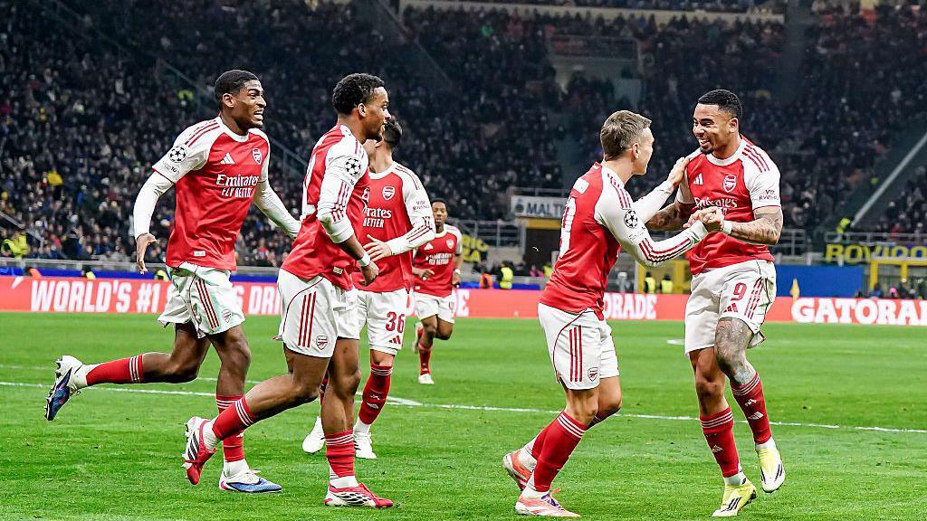 Arsenal players celebrate
