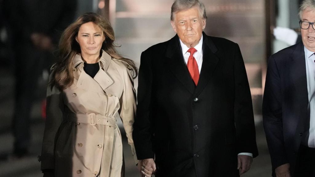 Donald Trump and Melania land in the UK.