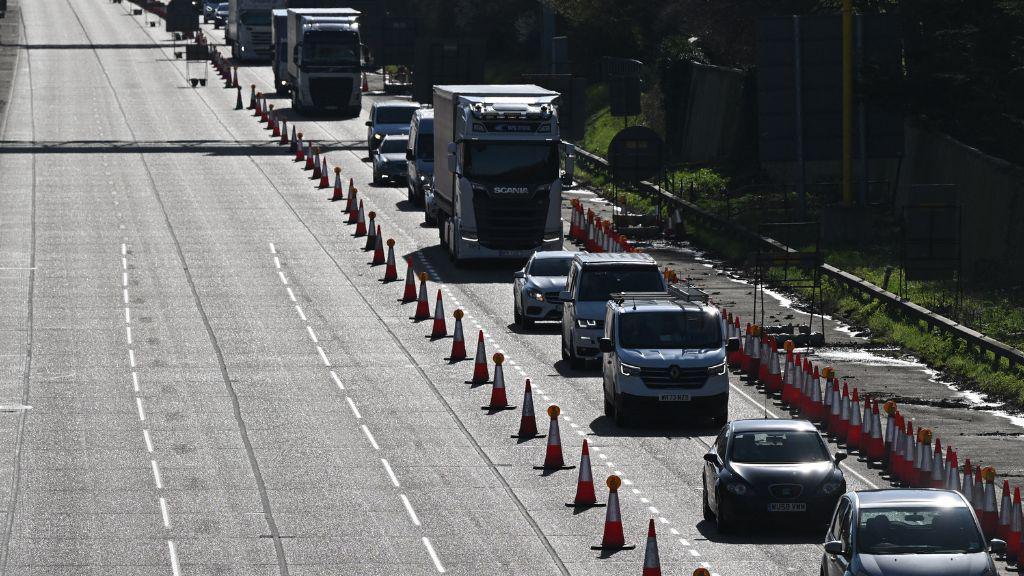 Cars during the M25 closure