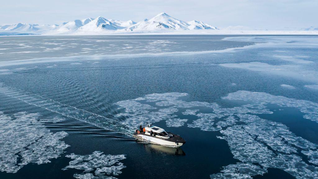 ship going through melted ice