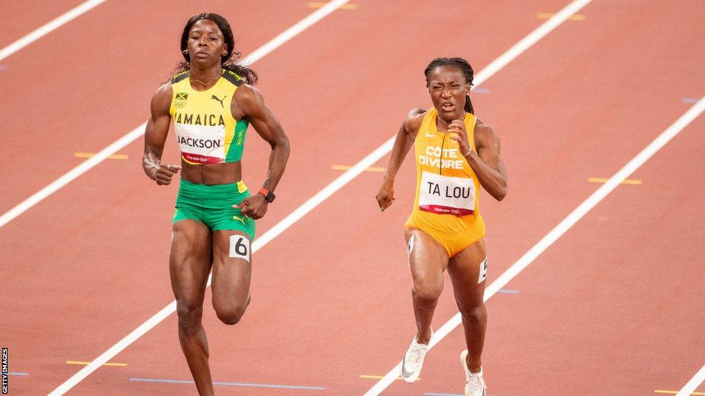 Marie-Josee Ta Lou and Shericka Jackson at the 100m final in Tokyo in 2021