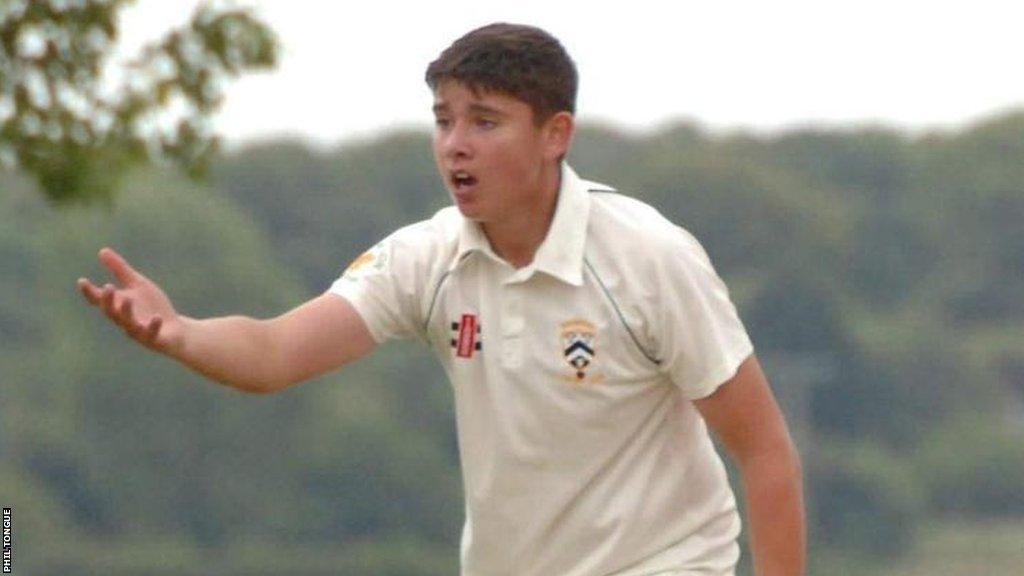 Josh Tongue playing for Bromyard CC