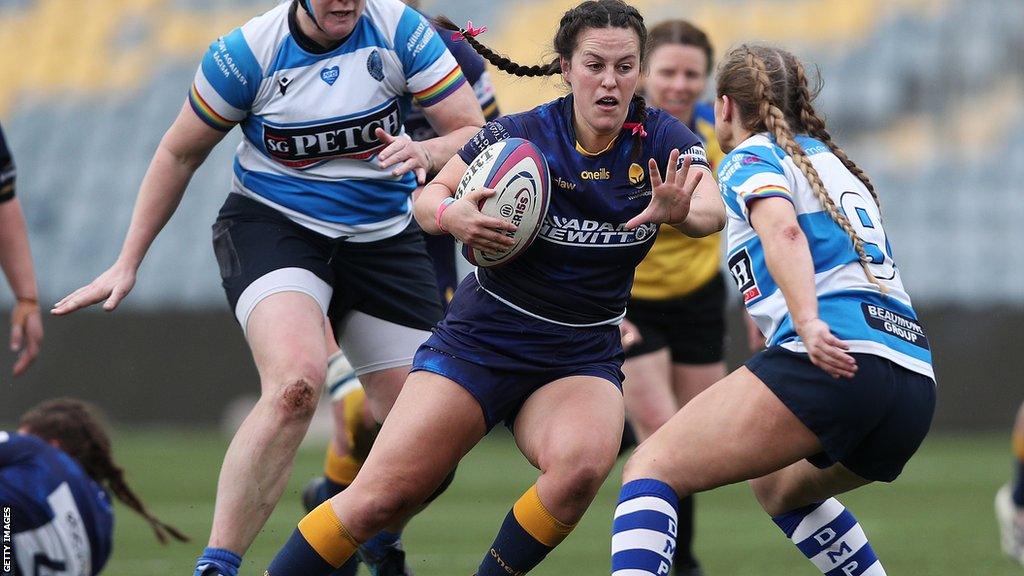 Ffion Lewis in action for Worcester