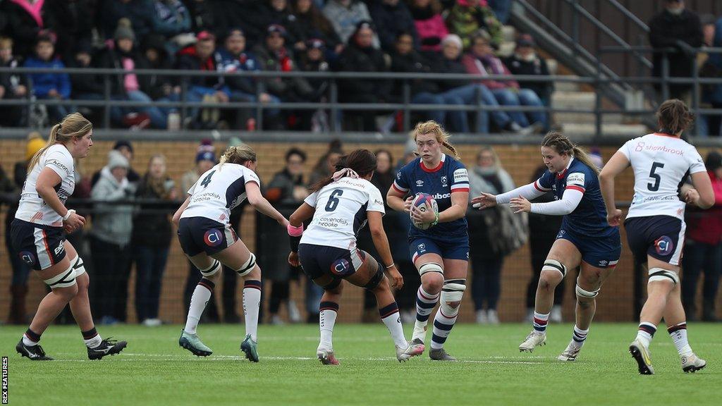 Bristol Bears with the ball against Saracens