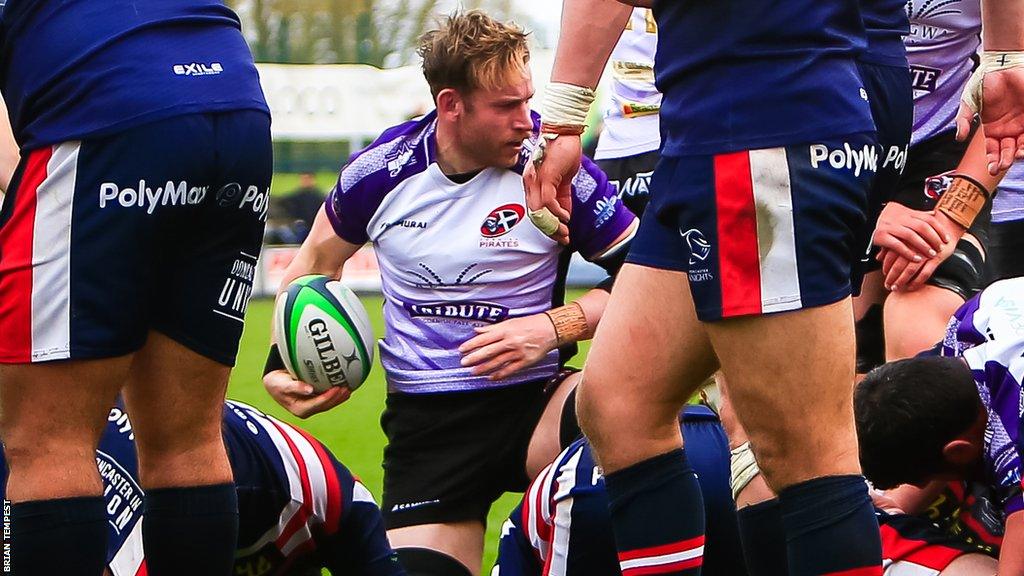 Jarrard Hayler scores a try