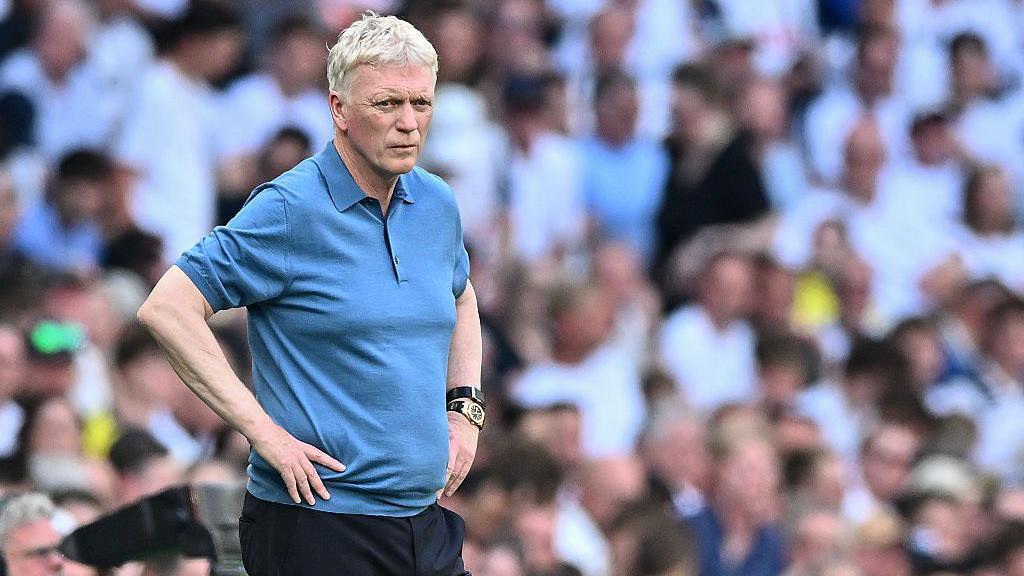 Everton boss David Moyes looks on during the match against Tottenham.