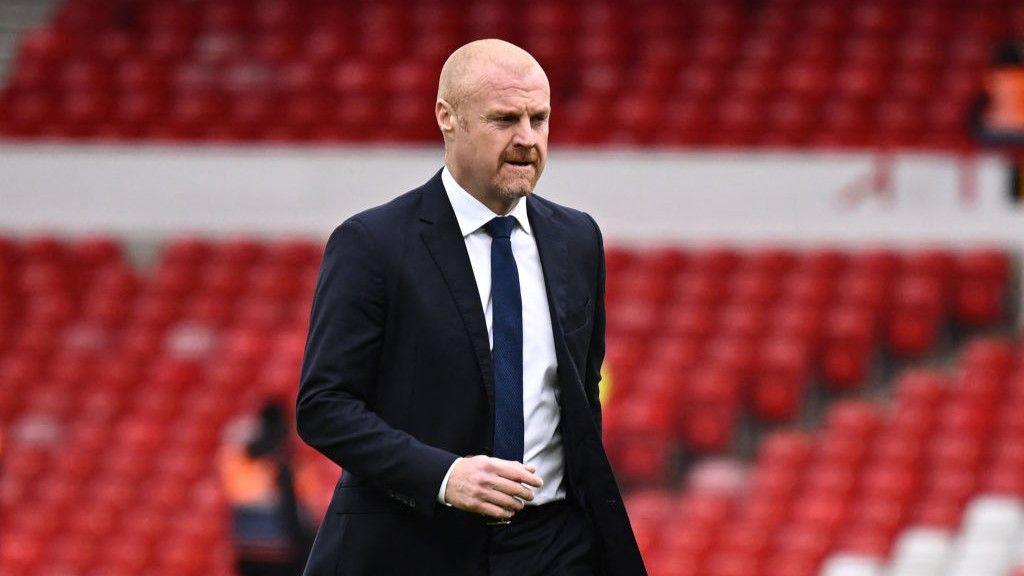 Sean Dyche at the City Ground with Everton