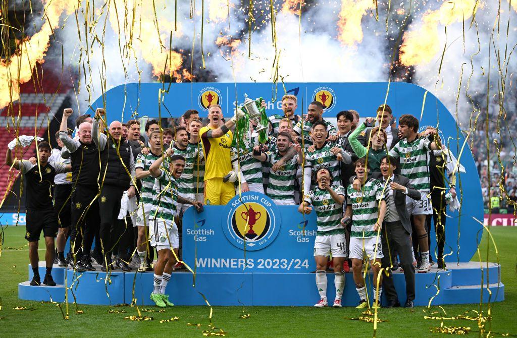 Celtic lift the Scottish Cup