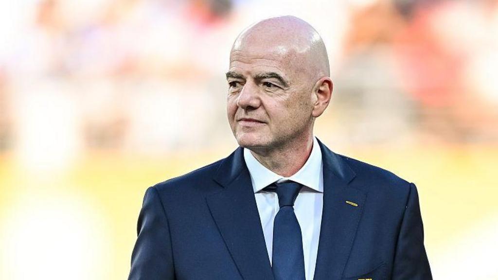 Uefa says boycott may still go ahead as FA withdraws Infantino support