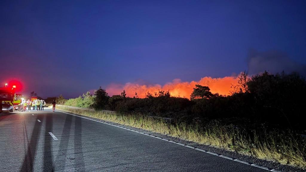 Fire by dual carriageway 