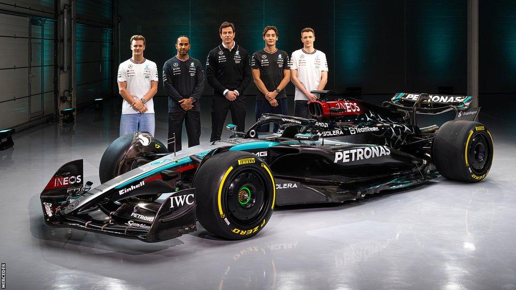 Mercedes' launch their w15