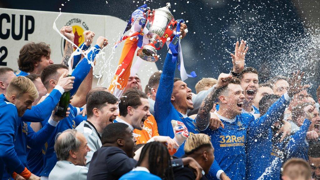 Rangers lift Scottish Cup trophy