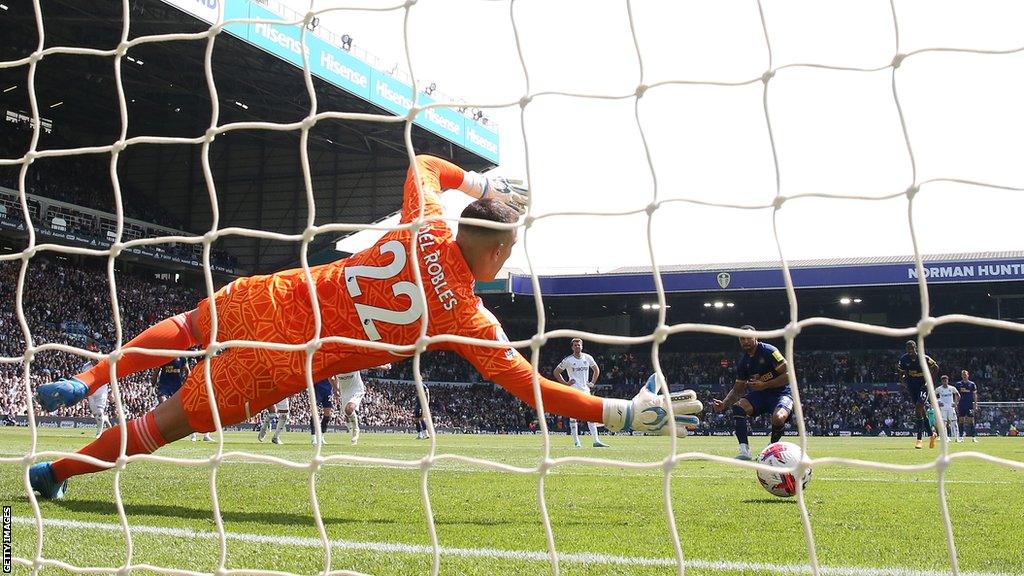 Callum Wilson scores penalty for Newcastle against Leeds