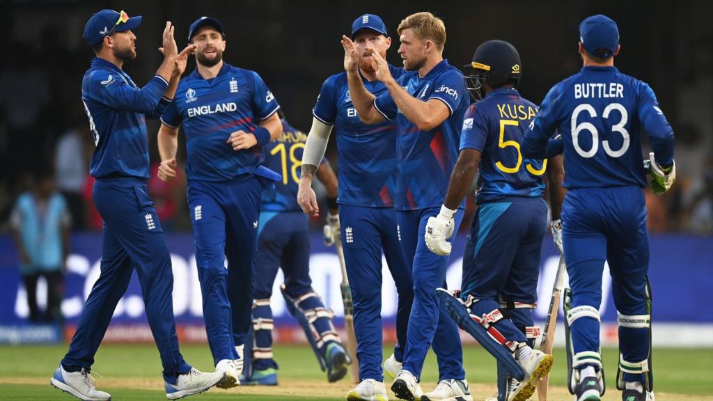 David Willey celebrates the wicket of Kusal Perera