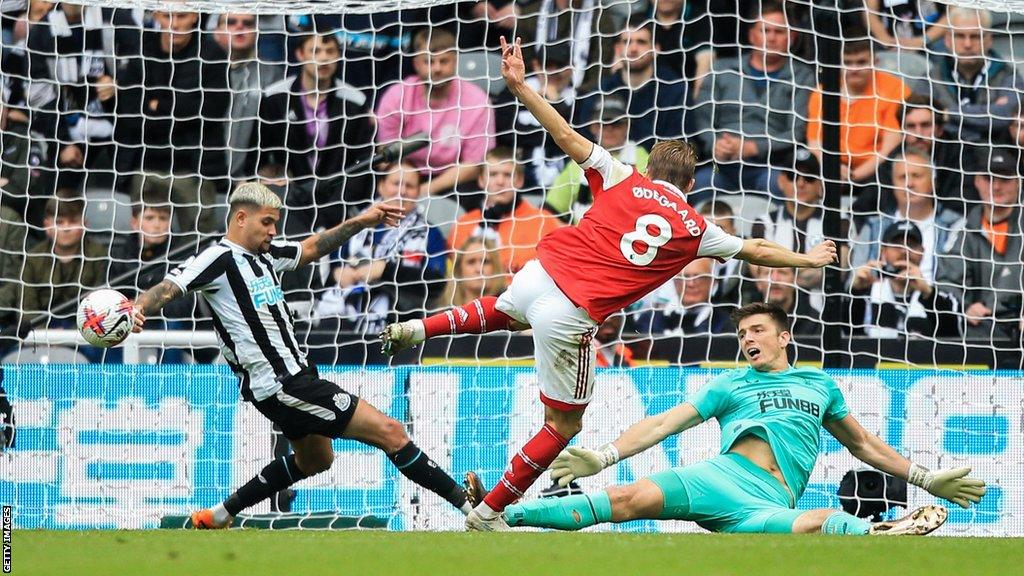 Martin Odegaard scores Arsenal's opening goal