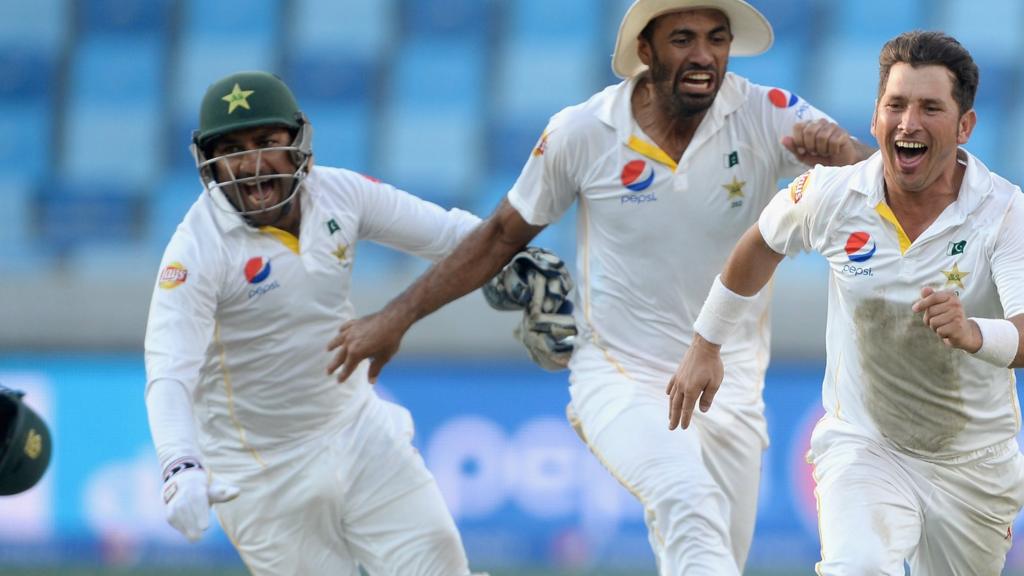 Yasir Shah celebrates