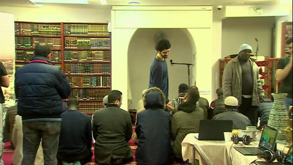 Al-Manar mosque in Cardiff welcomed the public as part of the open day