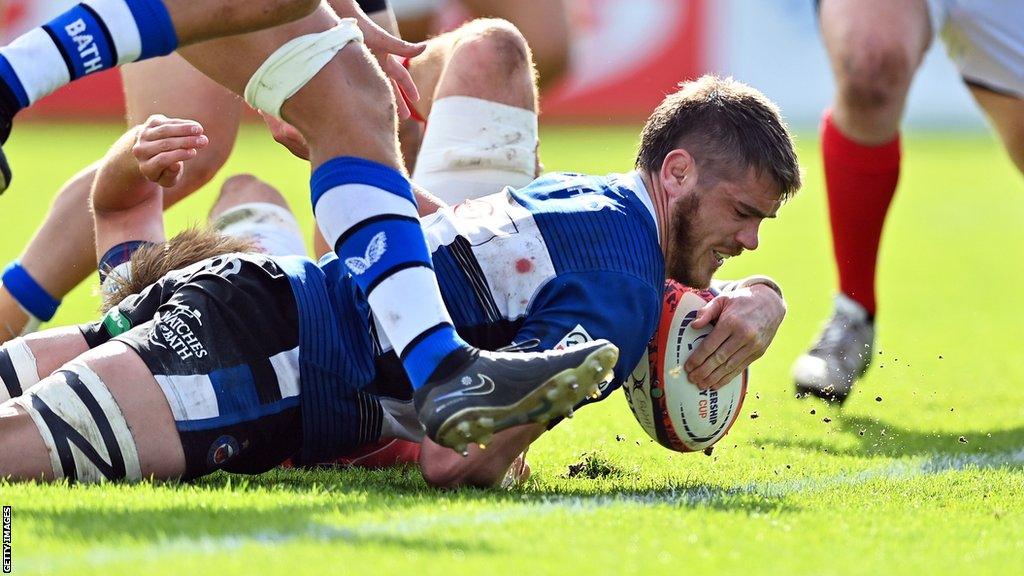 Fergus Lee-Warner scores a try for Bath