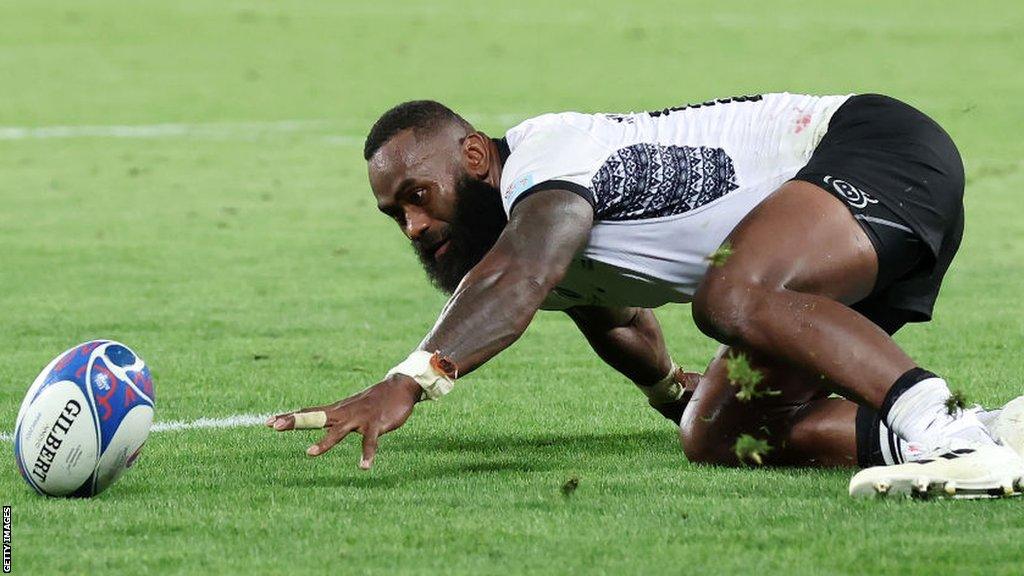 Semi Radradra