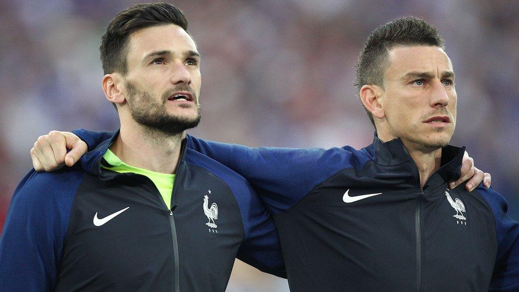 Hugo Lloris and Laurent Koscielny of France