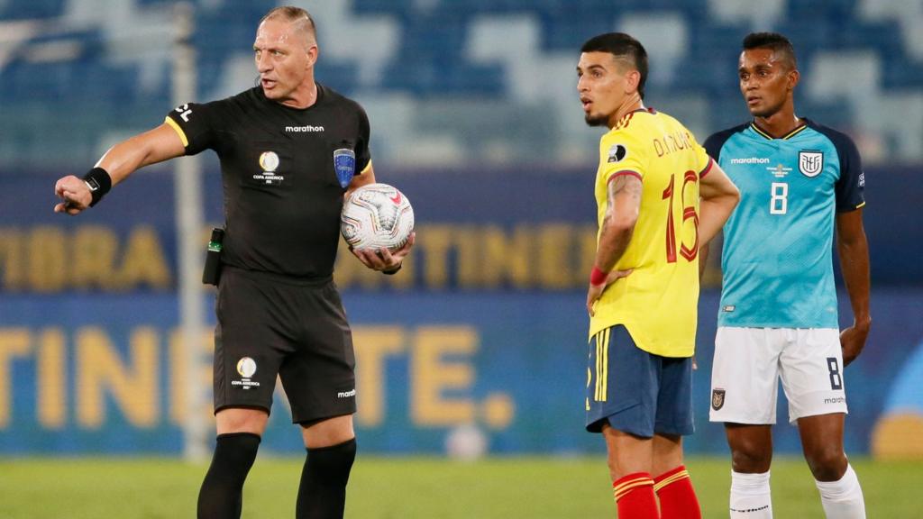 Colombia v Ecuador