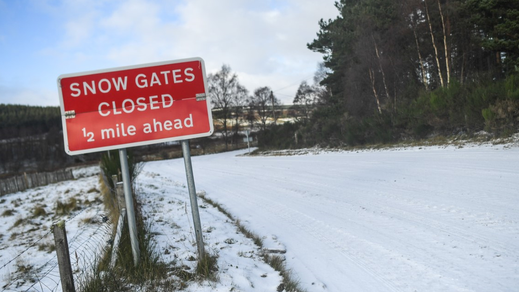 Snow sign Scotland