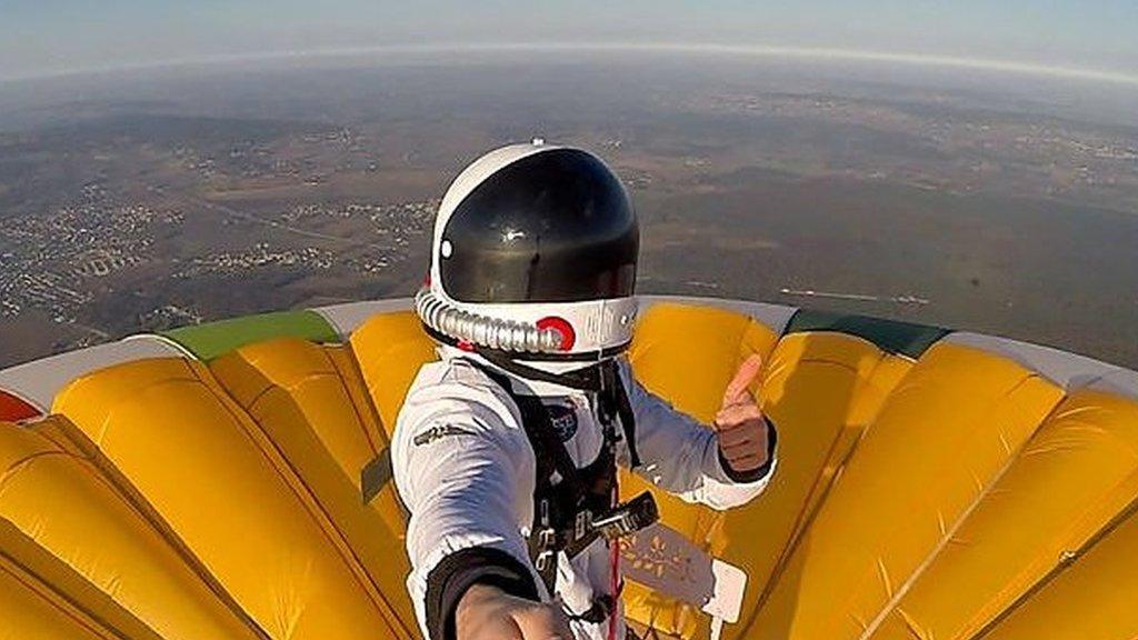 Remi Ouvrard on top of balloon