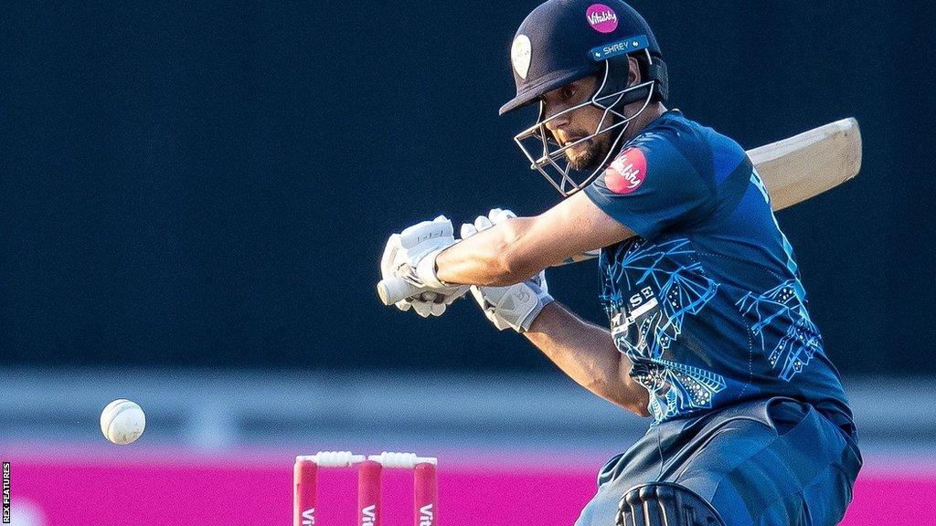 Haider Ali batting for Derbyshire