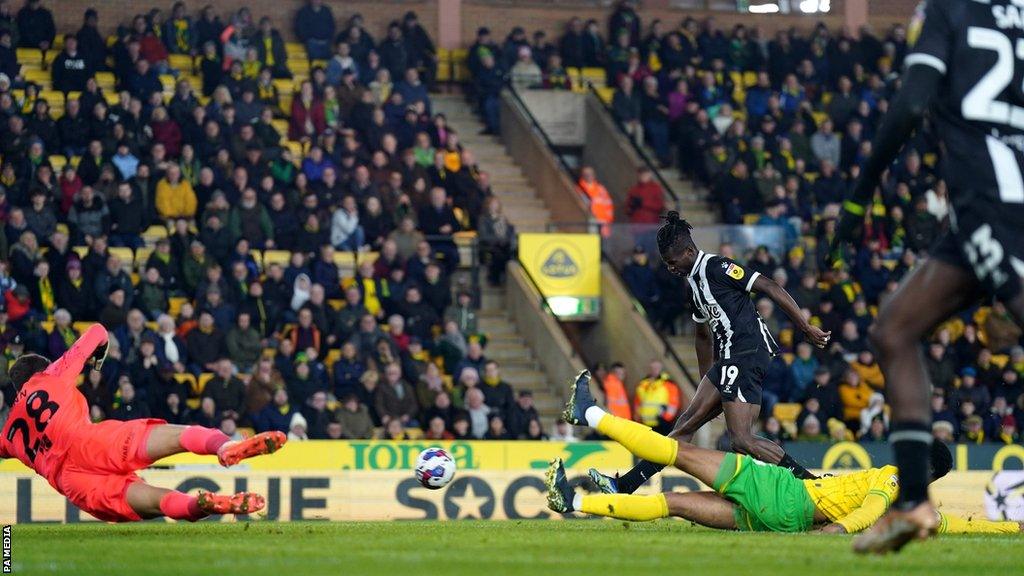 Vakoun Bayo scores for Watford against Norwich City