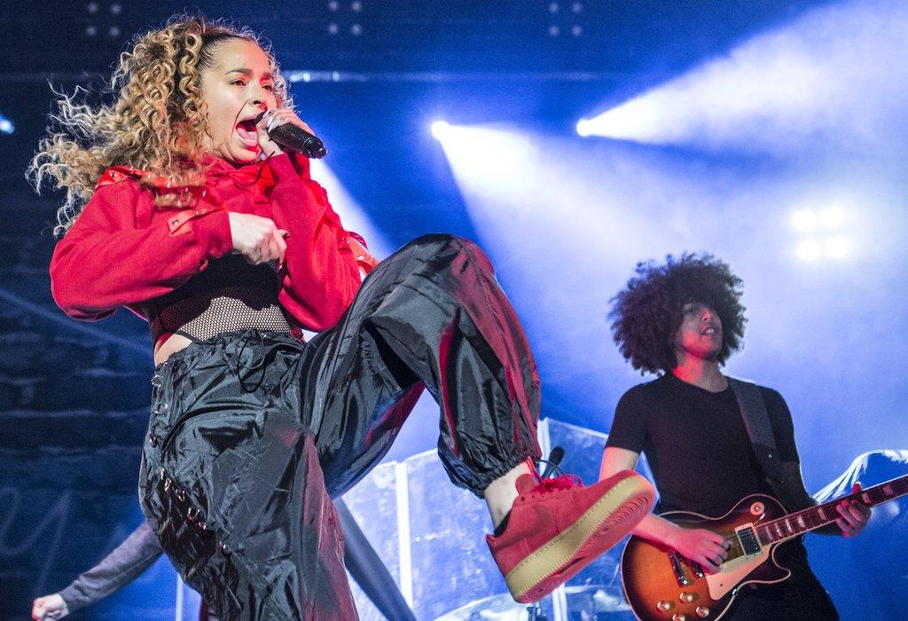 Ella Eyre performs in Barcelona