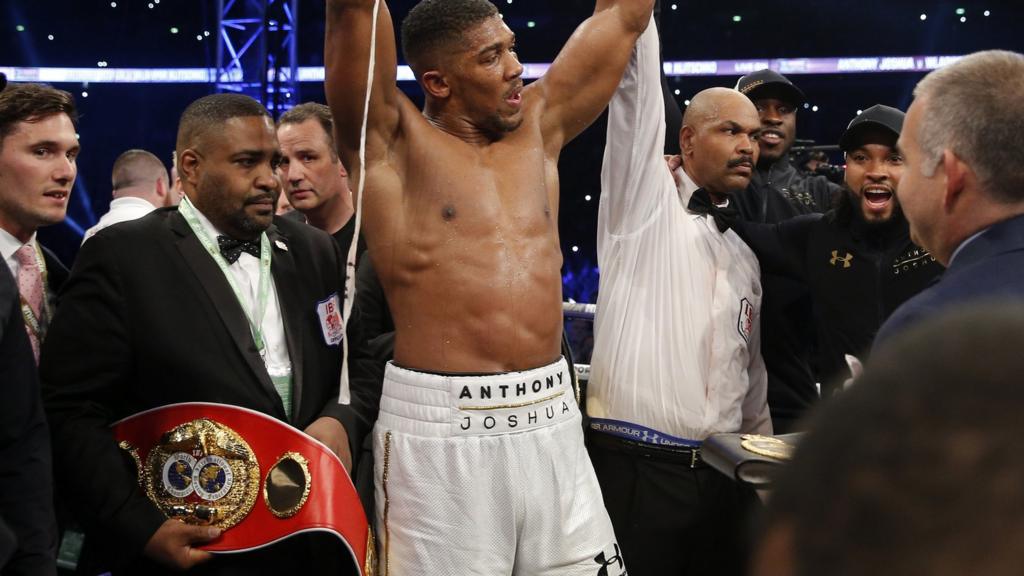 Anthony Joshua celebrates