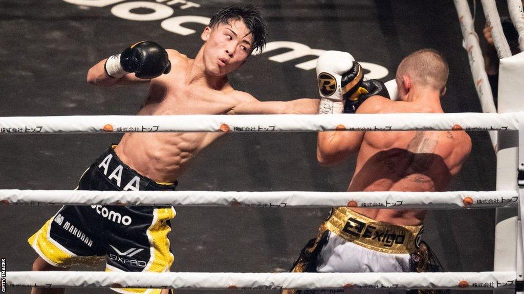 Naoya Inoue punches Paul Butler