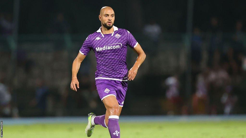 Manchester United have signed Fiorentina midfielder Sofyan Amrabat