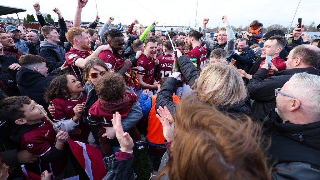 Stenhousemuir celebrate