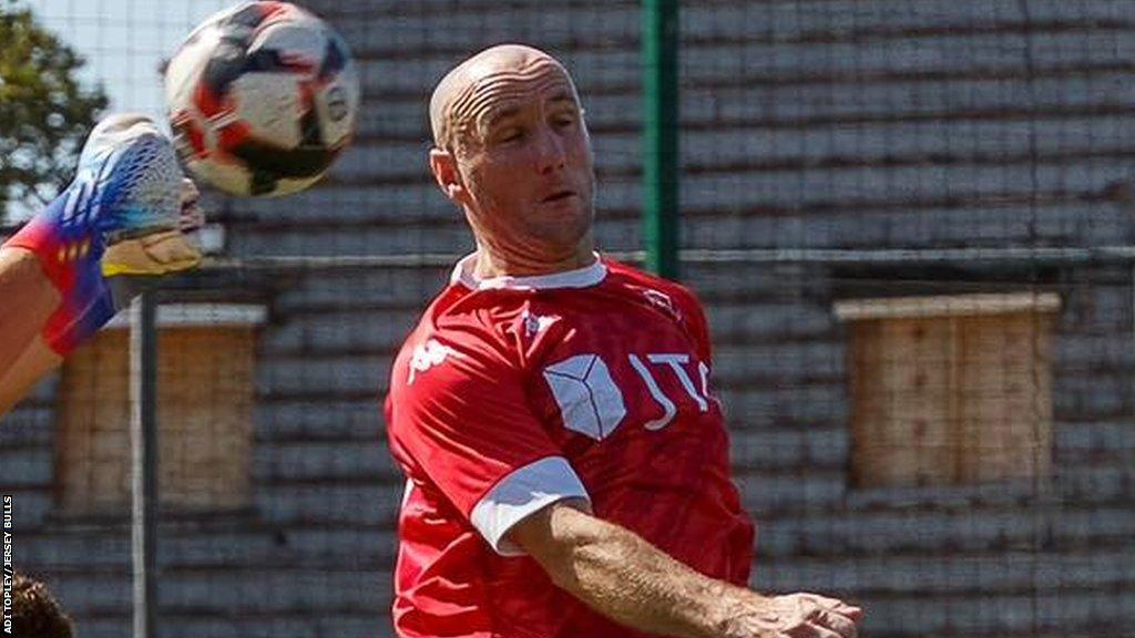 Luke Watson in action for Jersey Bulls