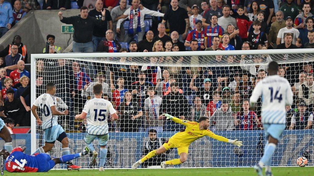 Jean-Philippe Mateta of Crystal Palace drags a shot wide against Nottingham Forest