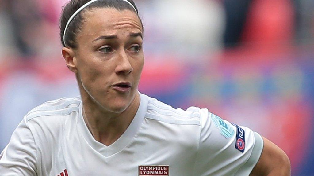 Lucy Bronze