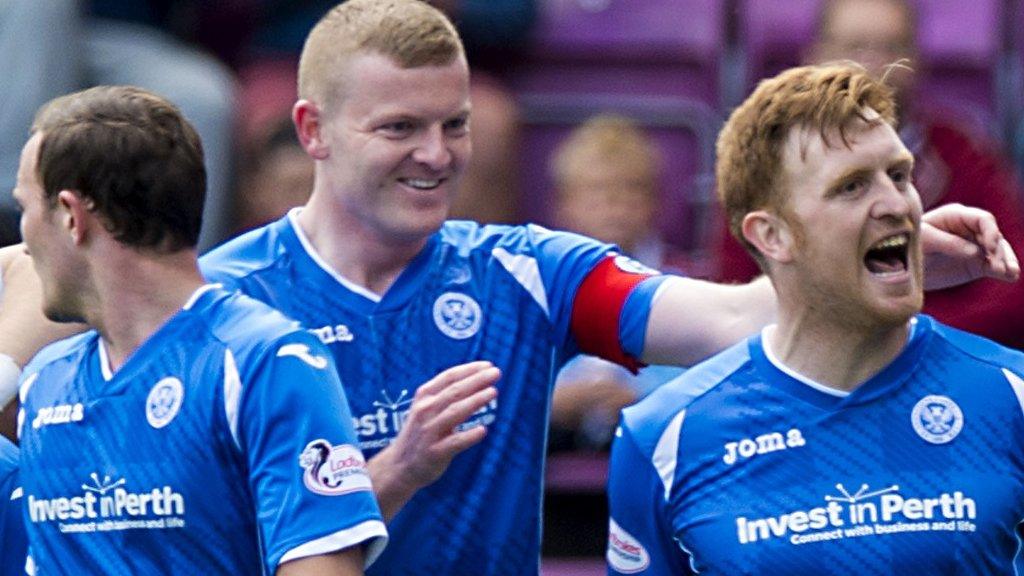 St Johnstone's Liam Craig (right) celebrates giving his side the lead