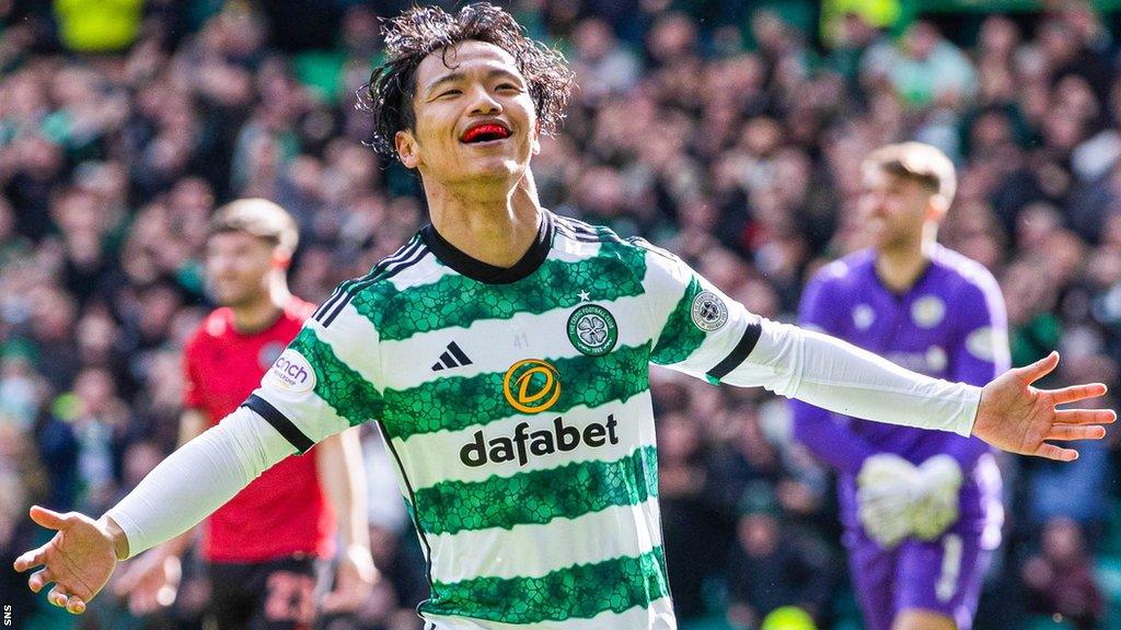 Celtic's Reo Hatate celebrates his goal