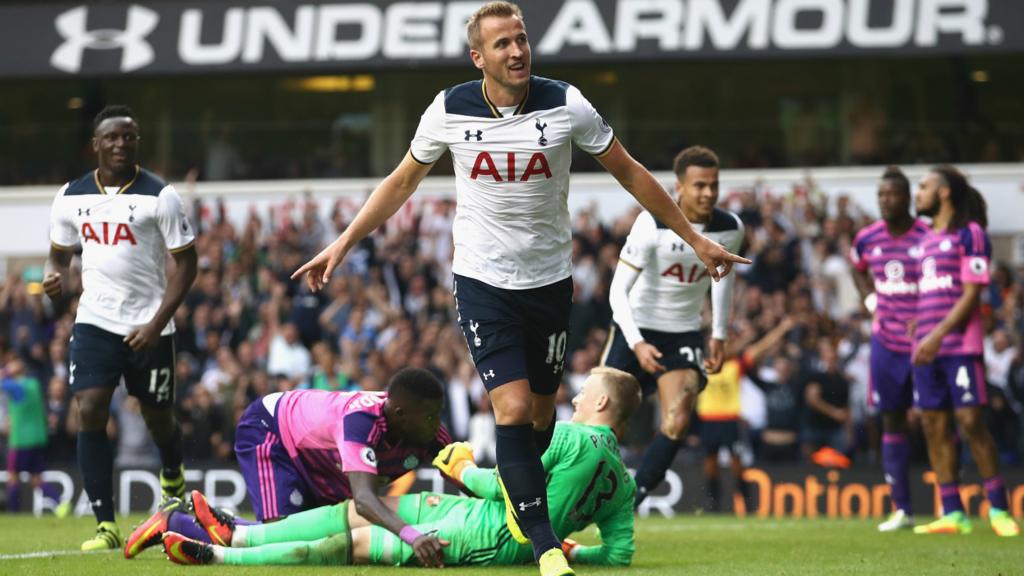 Harry Kane celebrates