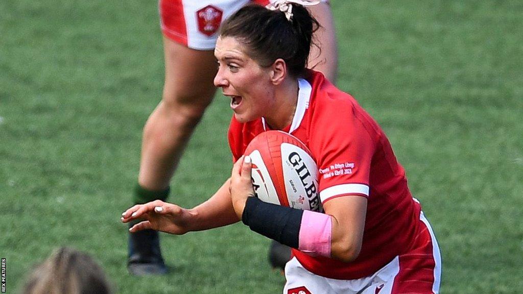 Georgia Evans in action for Wales