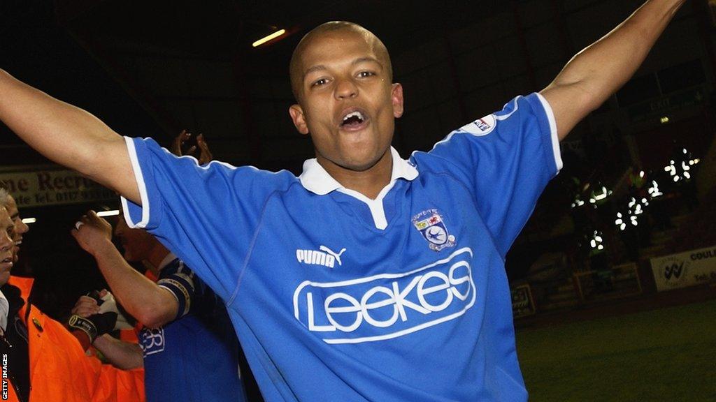 Robert Earnshaw celebrates Cardiff's semi-final win over Bristol City