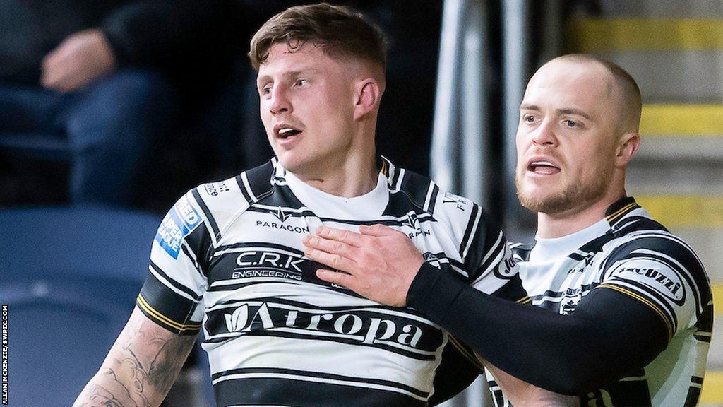 Leeds old boy Liam Sutcliffe scored on his first return to Headingley