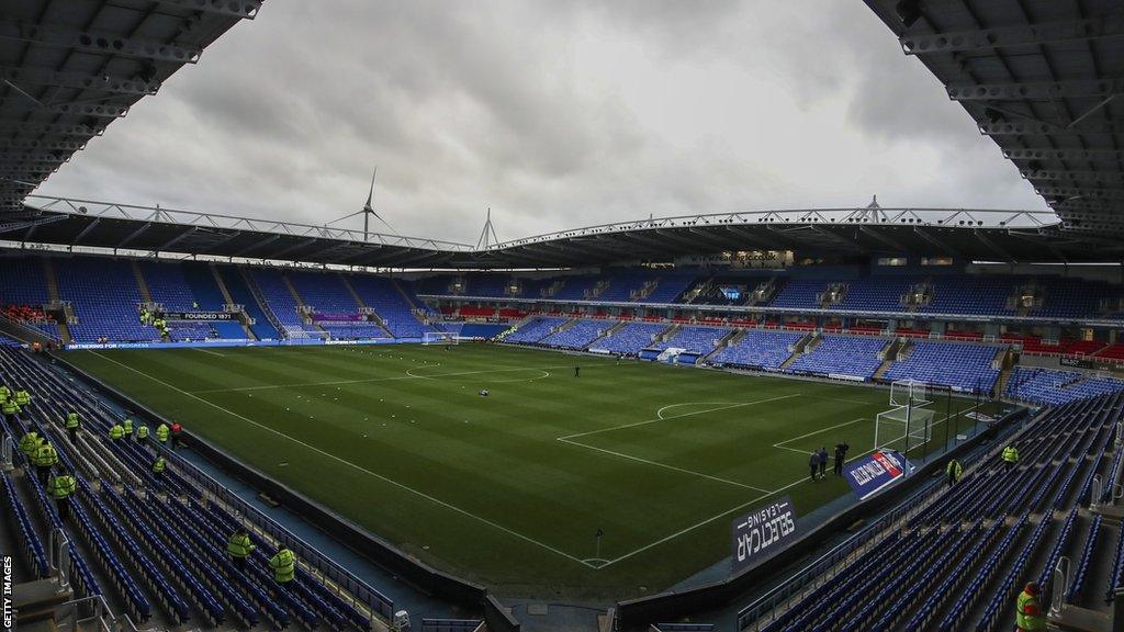 Reading have had their EFL transfer embargo lifted.