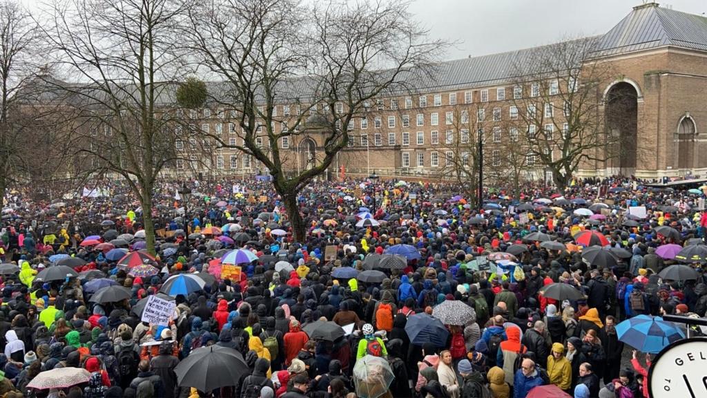 Crowd on College Green