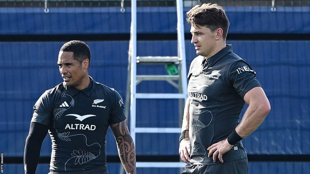 Aaron Smith and Beauden Barrett pictured during New Zealand's training session in Paris on Tuesday